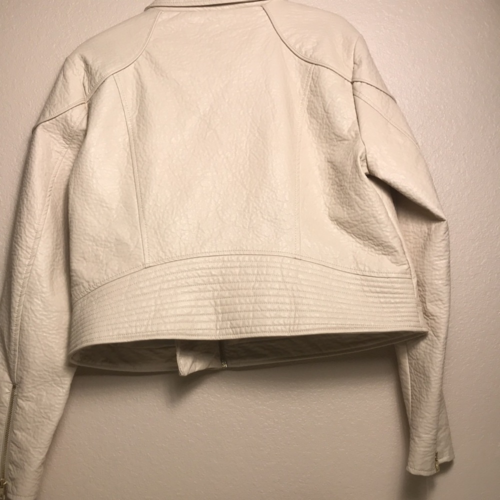 Andrew Marc NEW Faux Leather Moto Jacket Beige - Picture 4 of 5